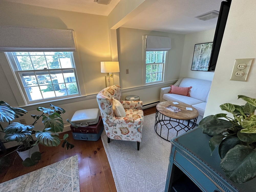 Inn at Perkins Cove
