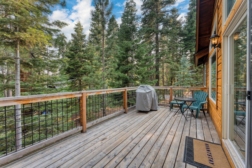 Tahoe Vista by Avantstay Central Location + Patio