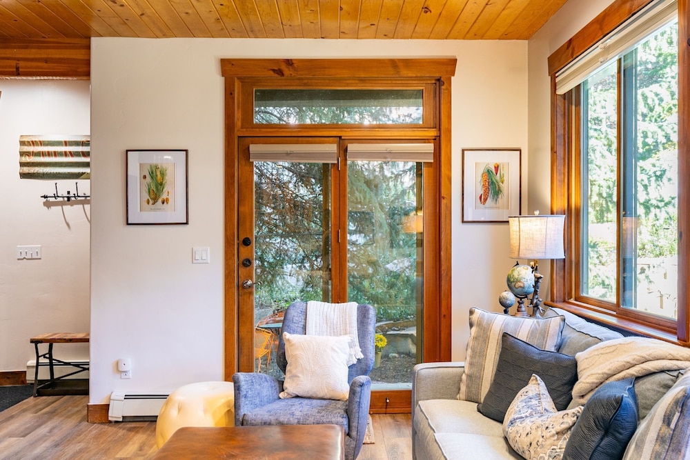 Deer Valley Den by Avantstay Beautiful Home in Ideal Location in Park City