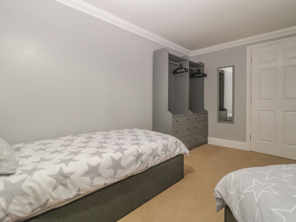 Townbridge Apartment