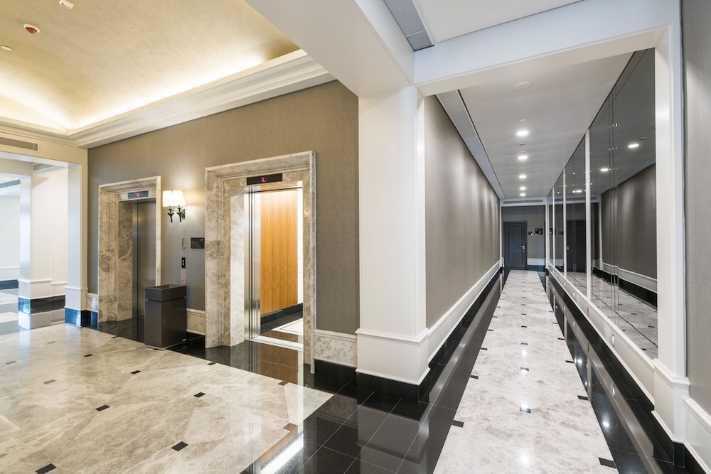 Ist flats Serviced Apartments - EMAAR SQ