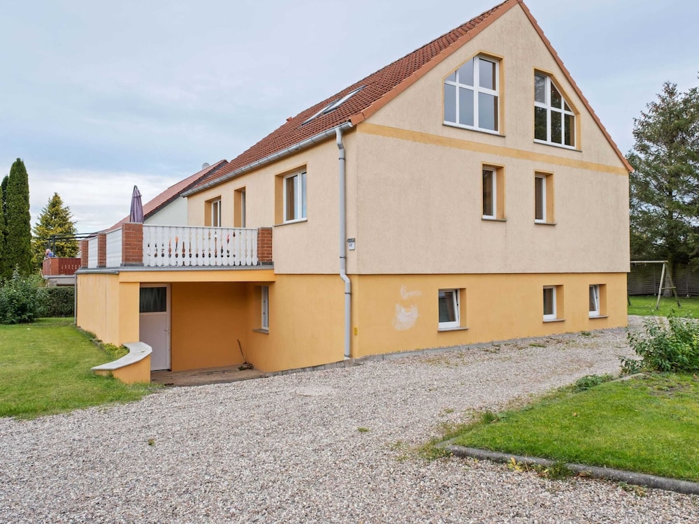 Restful Holiday Home in Kalkhorst Near Beach, City Centre