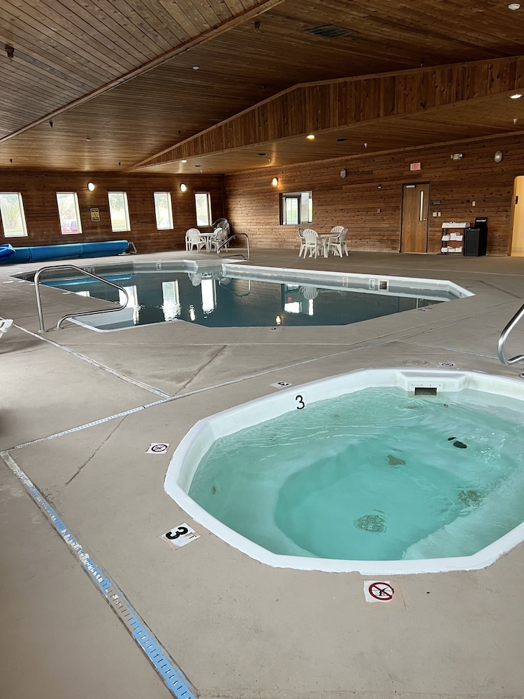 Serena Inn & Suites - Sundance