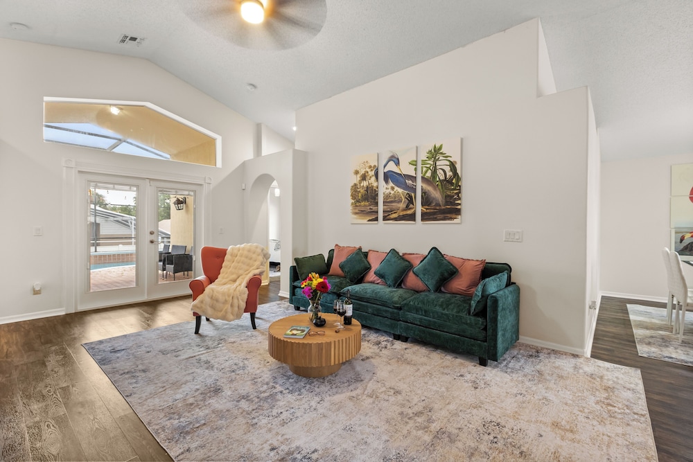 Residentas Oneida Loop