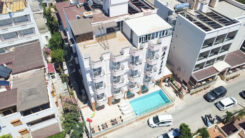 Hotel Aristo Otel - Image 1