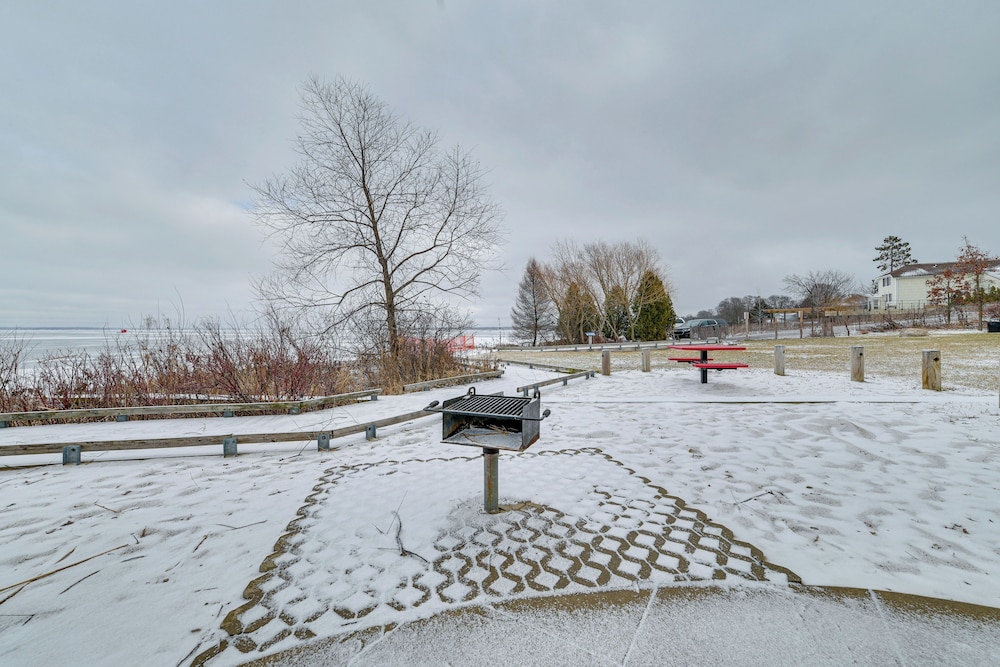 Historic Houghton Lake Getaway Near Shoreline - Property Image 11