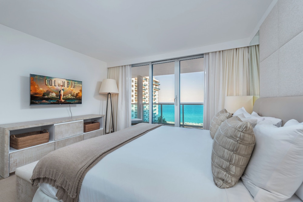Luxury Vacation Rentals at 1 Hotel & Homes by LRMB