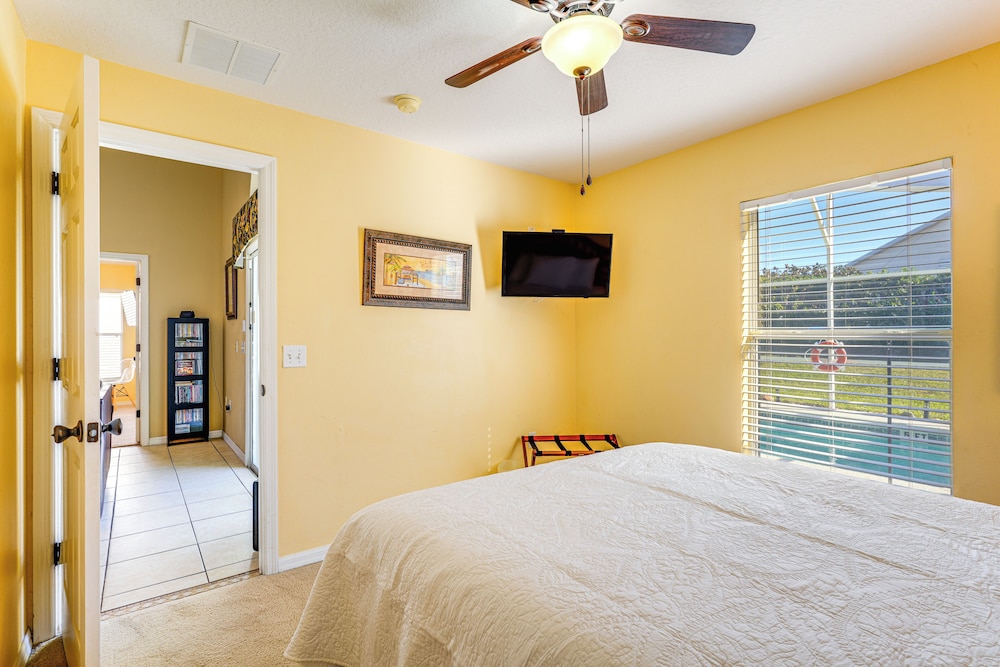 16 Mi to Disney: Home w/ Game Room & Pool