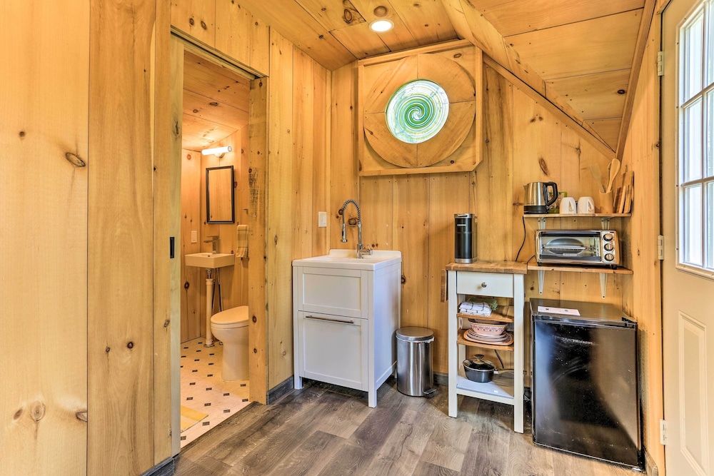 Cozy Upstate Studio w/ Walkill River Views! - Property Image 25