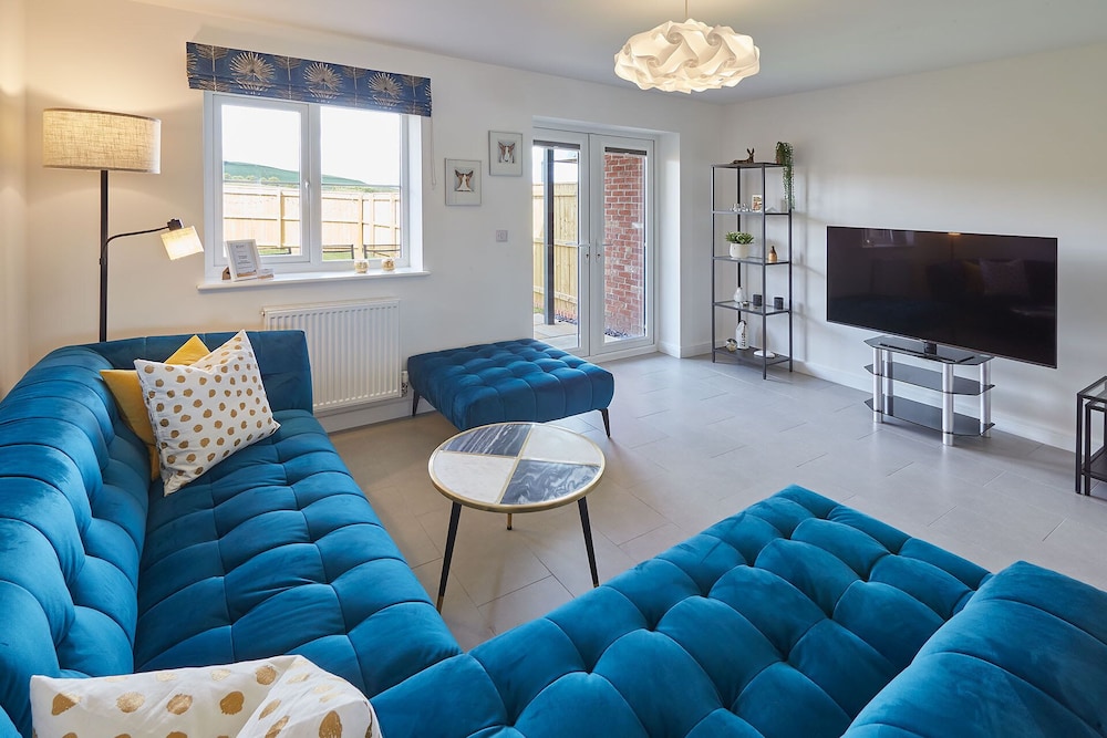 Host Stay Highfield House view 3