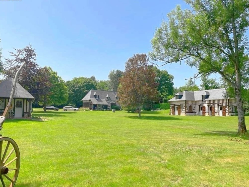 Estate in Normandy With Pool & Tennis Court