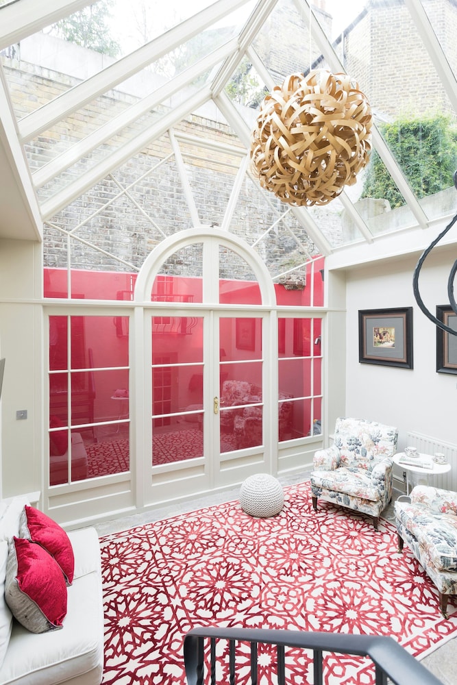 Kinnerton Street by Onefinestay