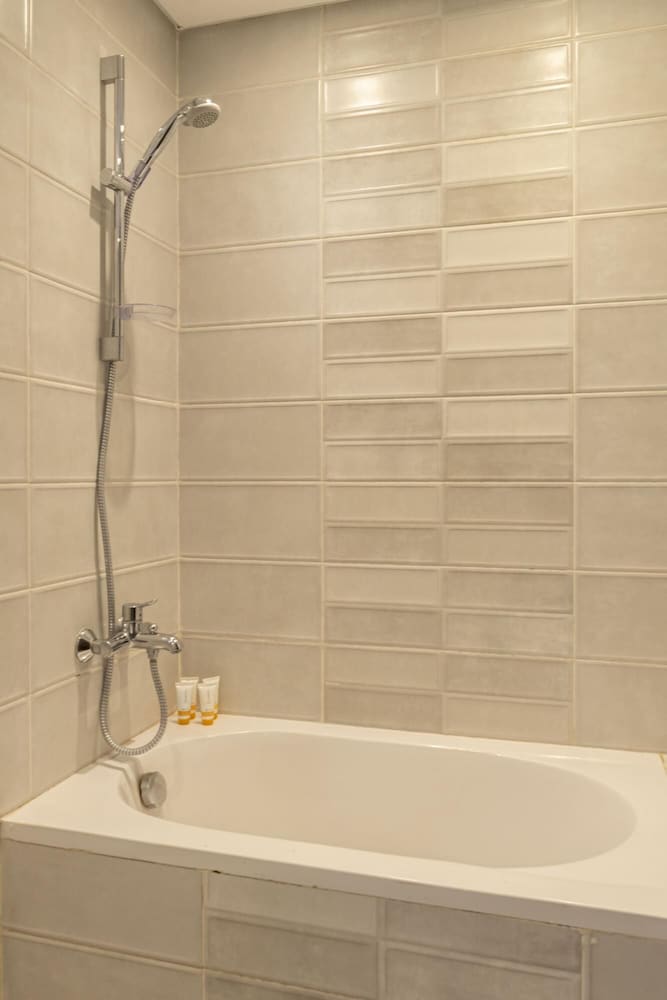 Vesta - Luxury APT - 3Br - CFC IX