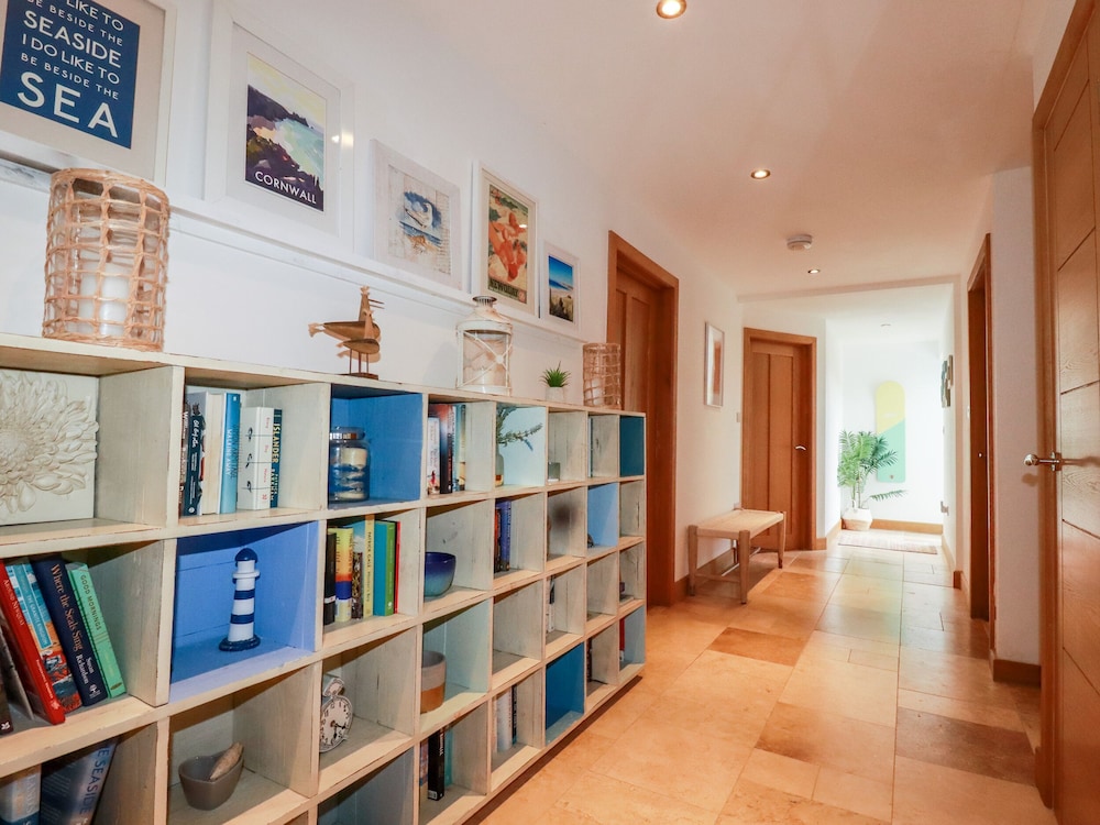 Sea View House