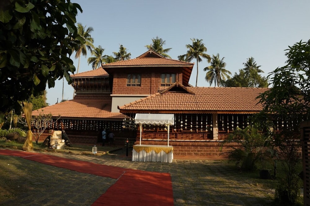 Neelambari Ecotourism Thrissur Aratupuzh