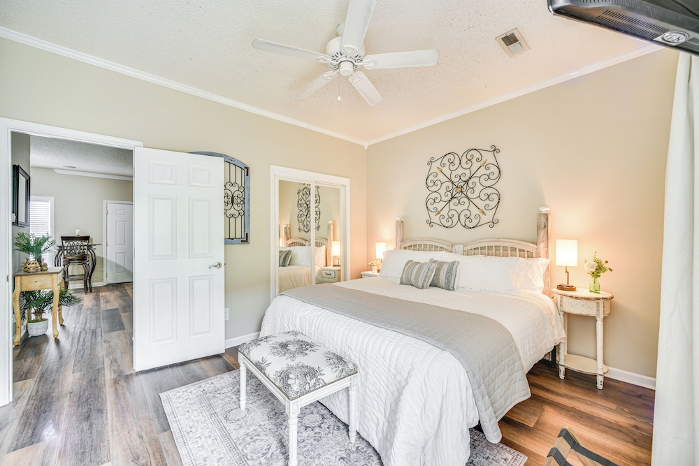 Huntsville Condo w/ Patio Near Redstone Arsenal! view 2