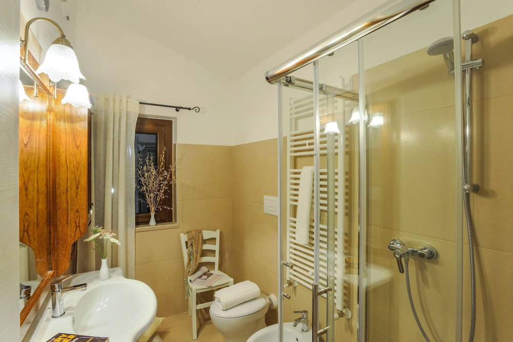 Acquanera 6 2 by Marche Holiday Villas