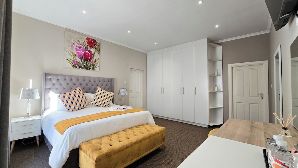 Sunset Events and Accommodation
