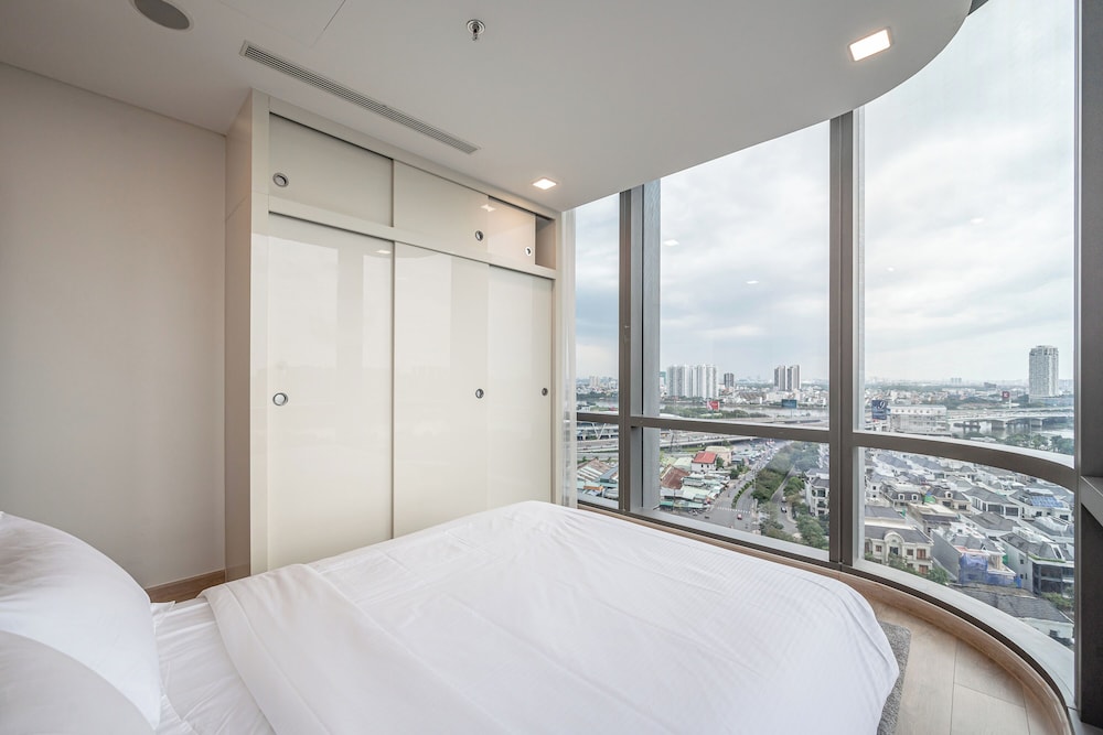 Landmark 81 & Vinhomes - ZEN Saigon Citypoint.
