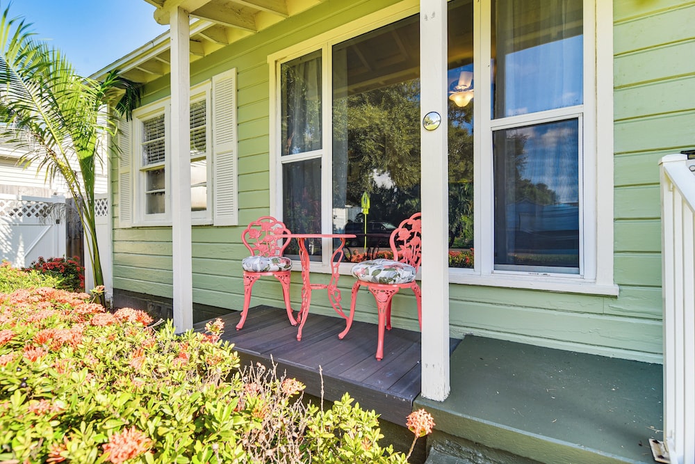 St Pete Home for Retreat & Corporate Travelers