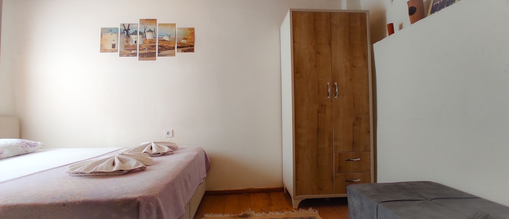 Ayvalik Moda Pansiyon - Image 71