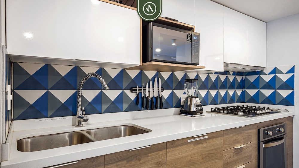 Harbor 171 by Naya Homes
