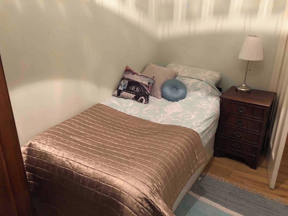 Charming 2 Bedroom Apartment in Gateshead, Close to Newcastle City Centre