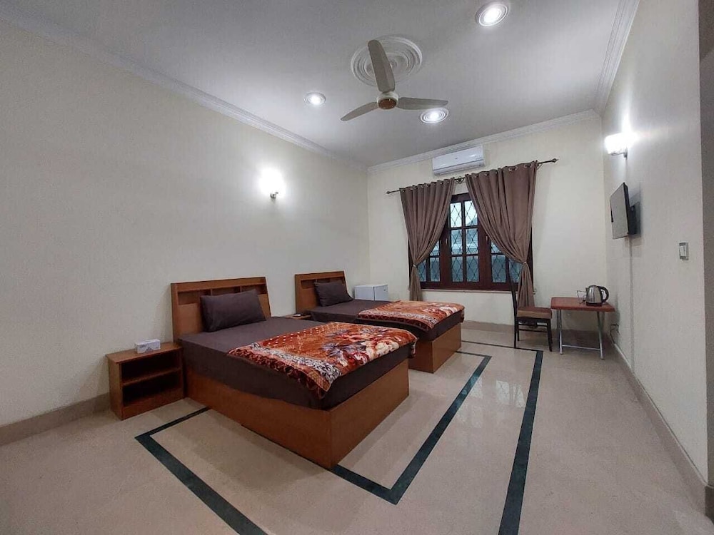 City Home Guest House view 2