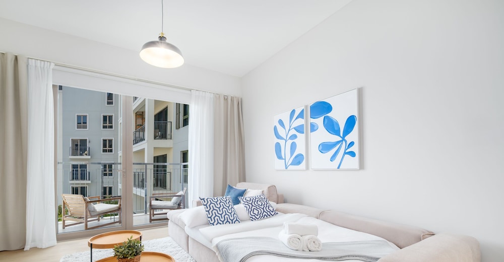 LUX The Le Pont Sea View Suite