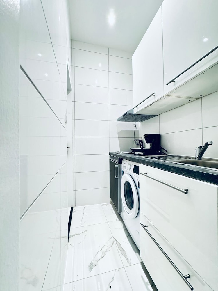 Modern Studio Near LK Klosterneuburg