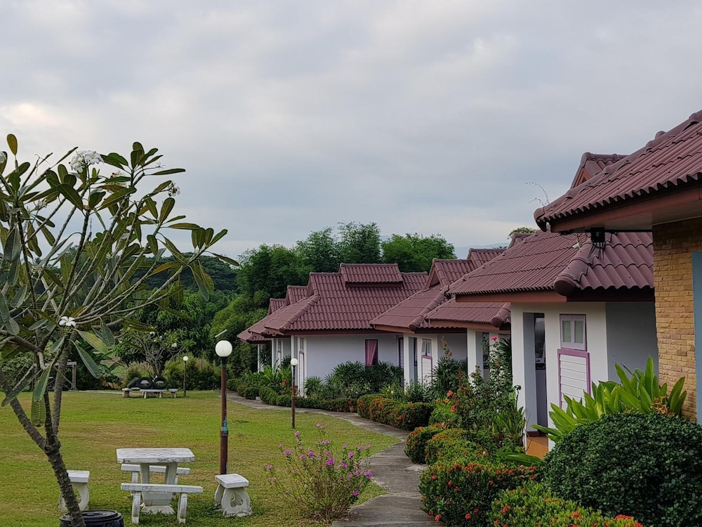 Mae Klang Banyen Hill