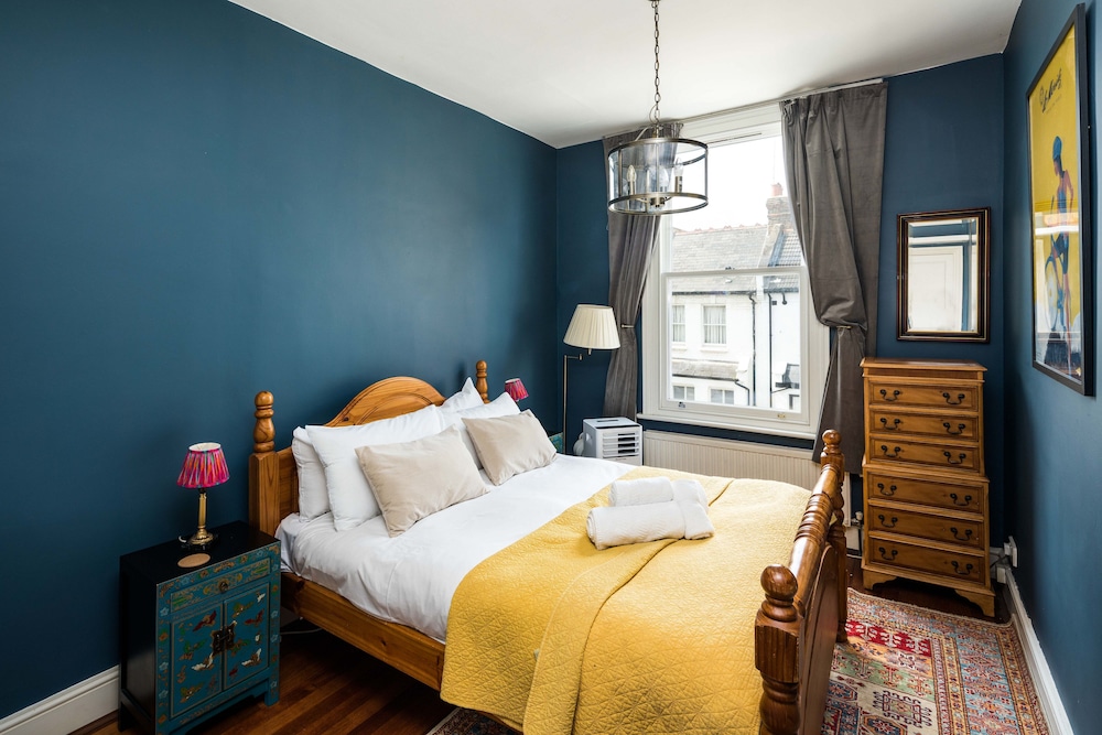Elegant And Peaceful 2Bd Apt - Barons Court/London