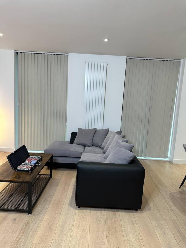 Impeccable 1-bed Apartment in London