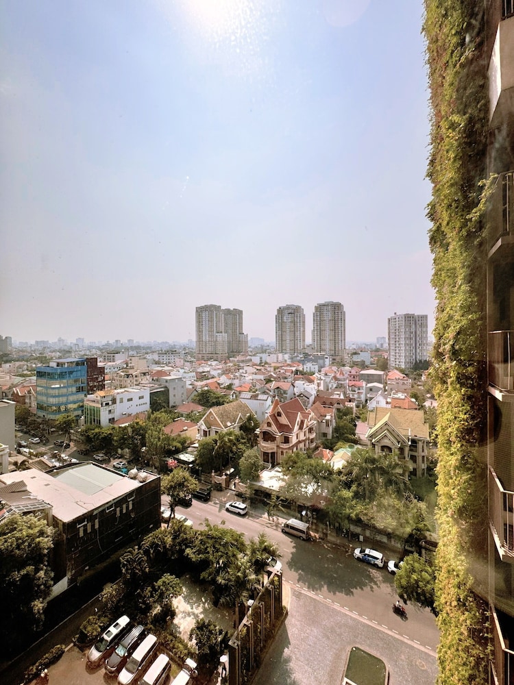 Homie's Apartment in D'Edge Thao Dien