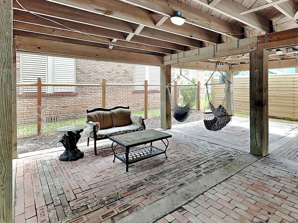 Treehouse Haven by Ryson Vacation Rentals