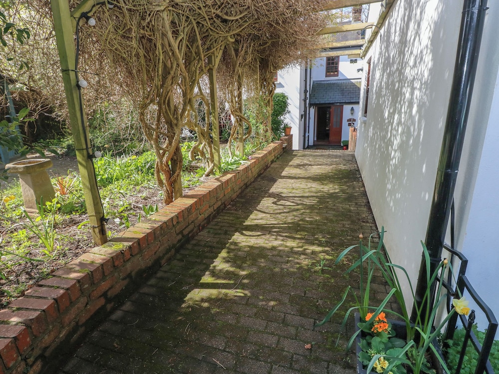 The Laurels Flat