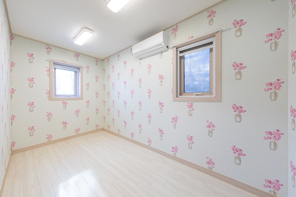 Ulsan Byeoldam Eunchae Pool Villa