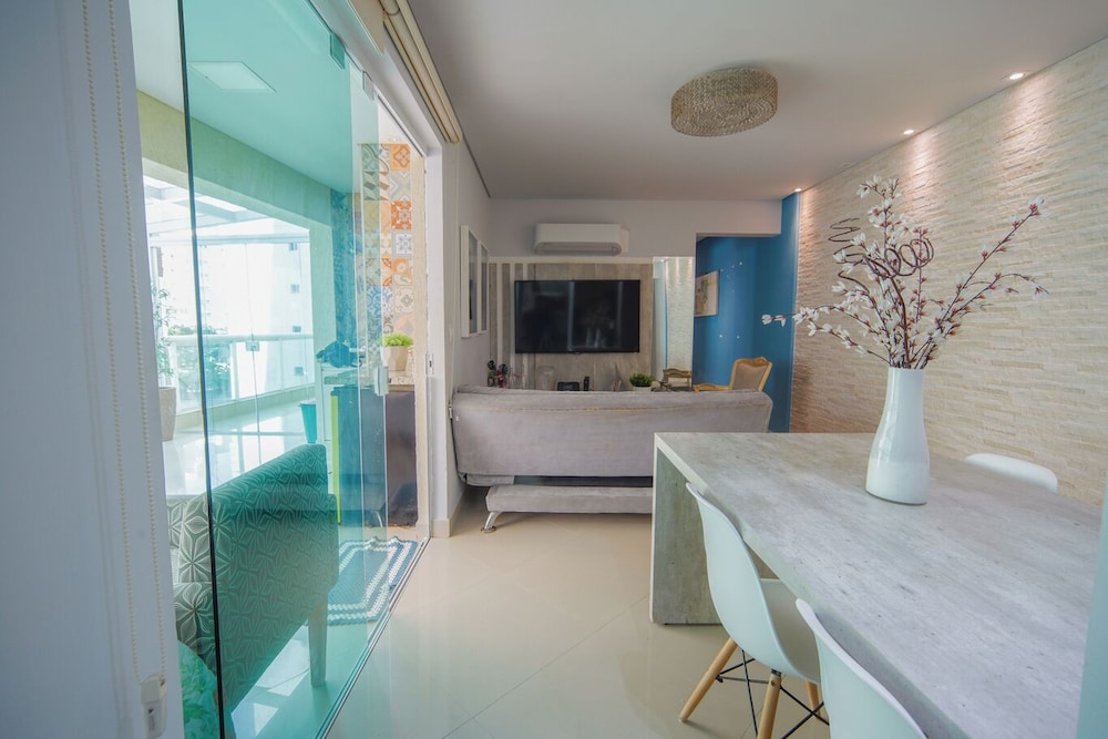 Apto pet Friendly c Churrasqueira a 100m da Praia