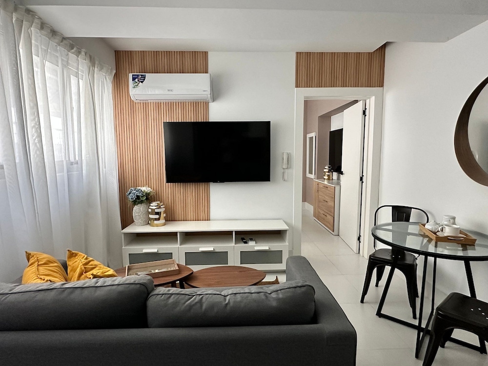 Shalom Residences By YellowKey