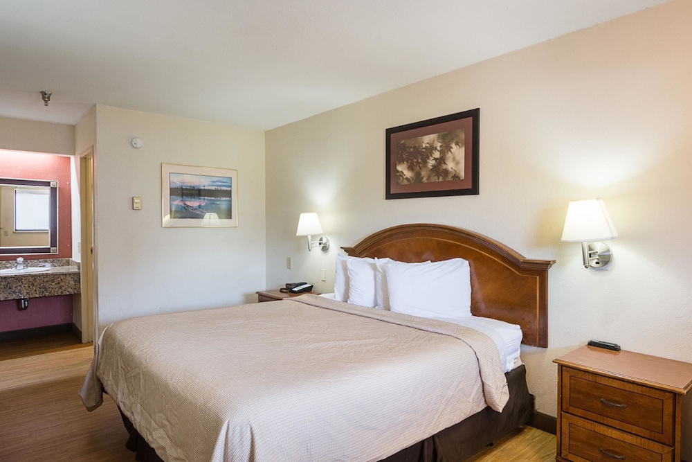 Rodeway Inn Tampa near Busch Gardens - USF, Bilde 25