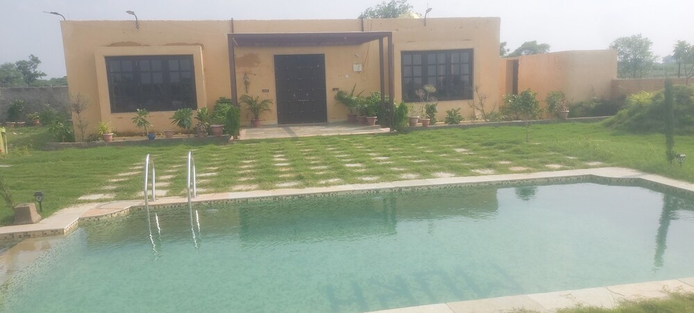 Mura Yoga Villa