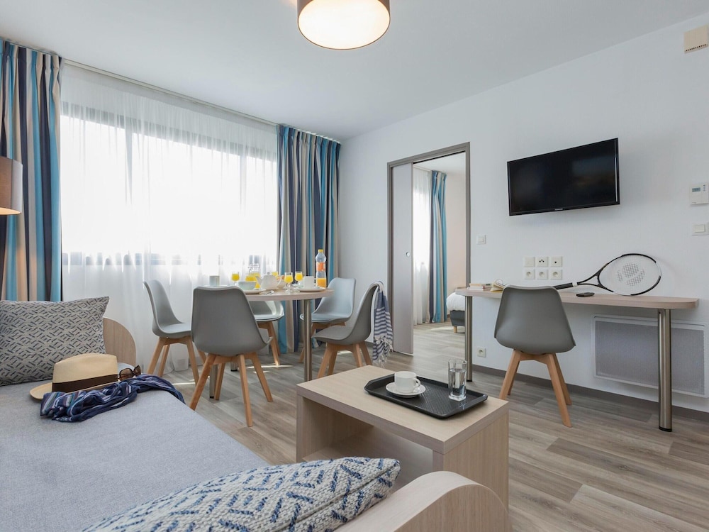 Apartment in La Rochelle Near the Beach