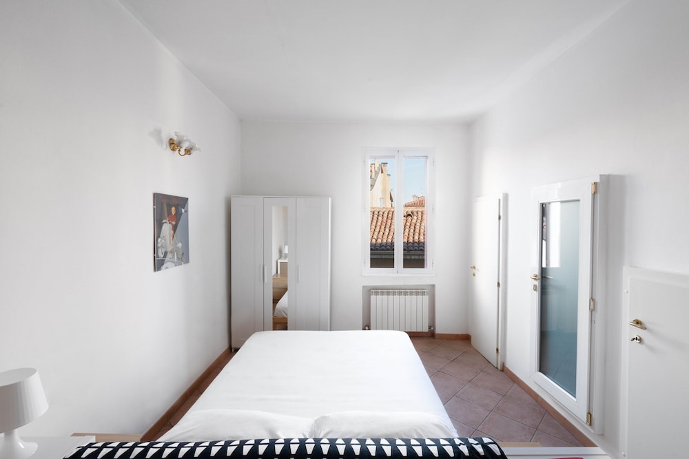 Studio San Vitale by Wonderful Italy