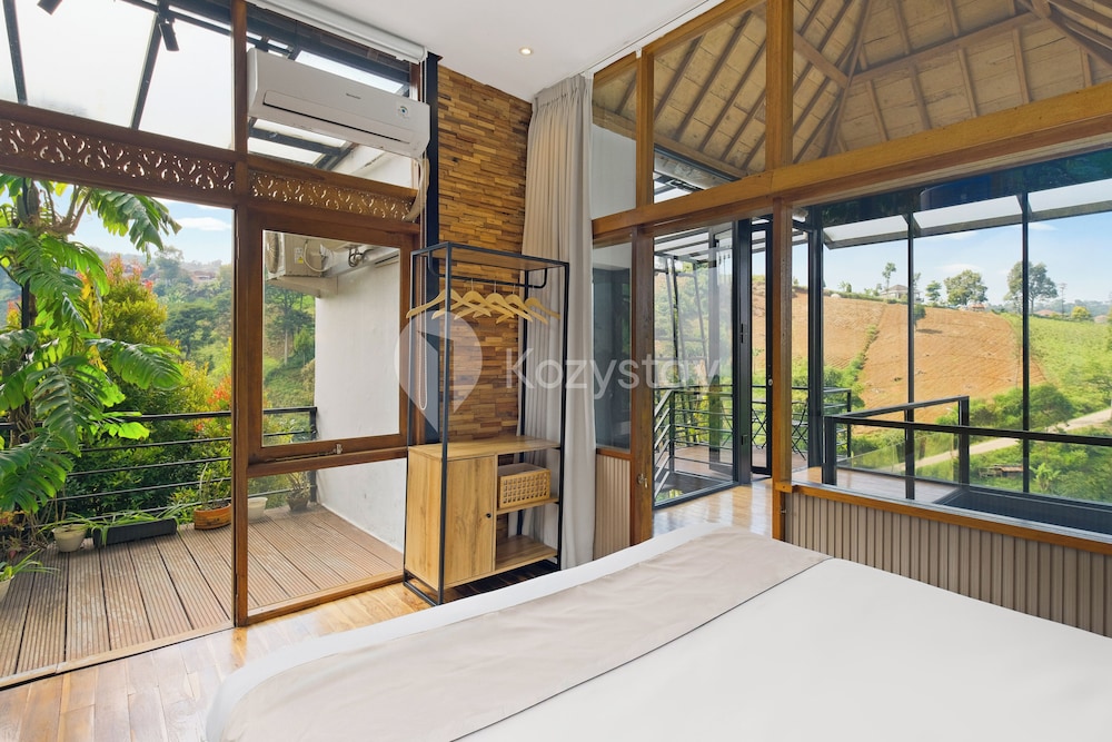 Griya Keraton Villa by Kozystay - Dago