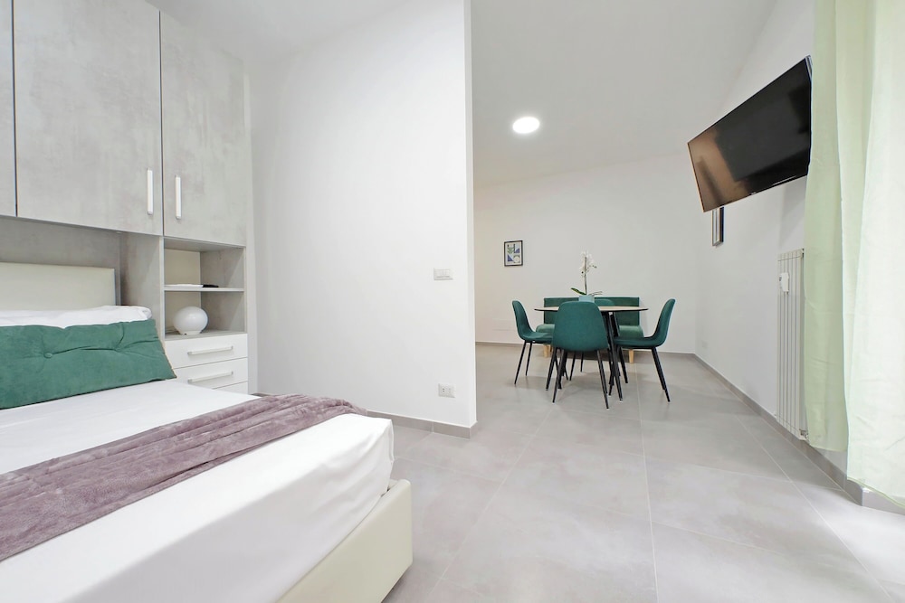 YCH Bagnera Suites