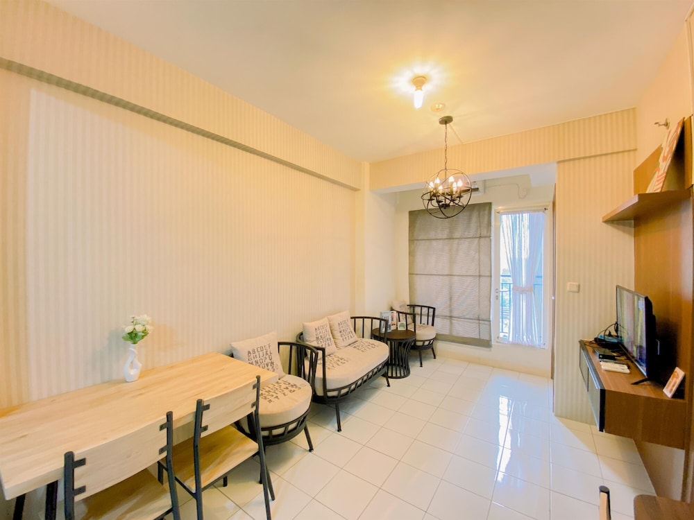 Well Furnished and Comfy 3BR Podomoro Golf View Apartment