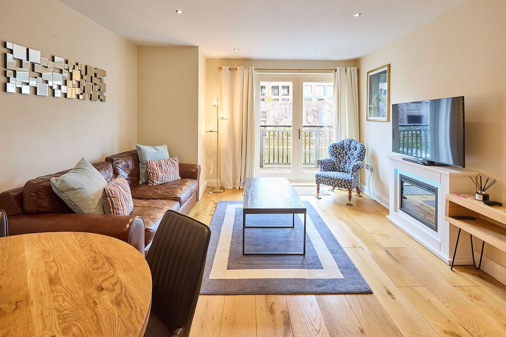 Host Stay Waterside