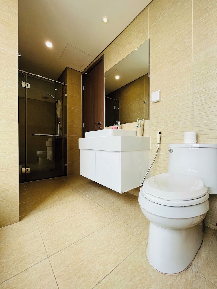 Sunny - Vinhomes Skylake Residences