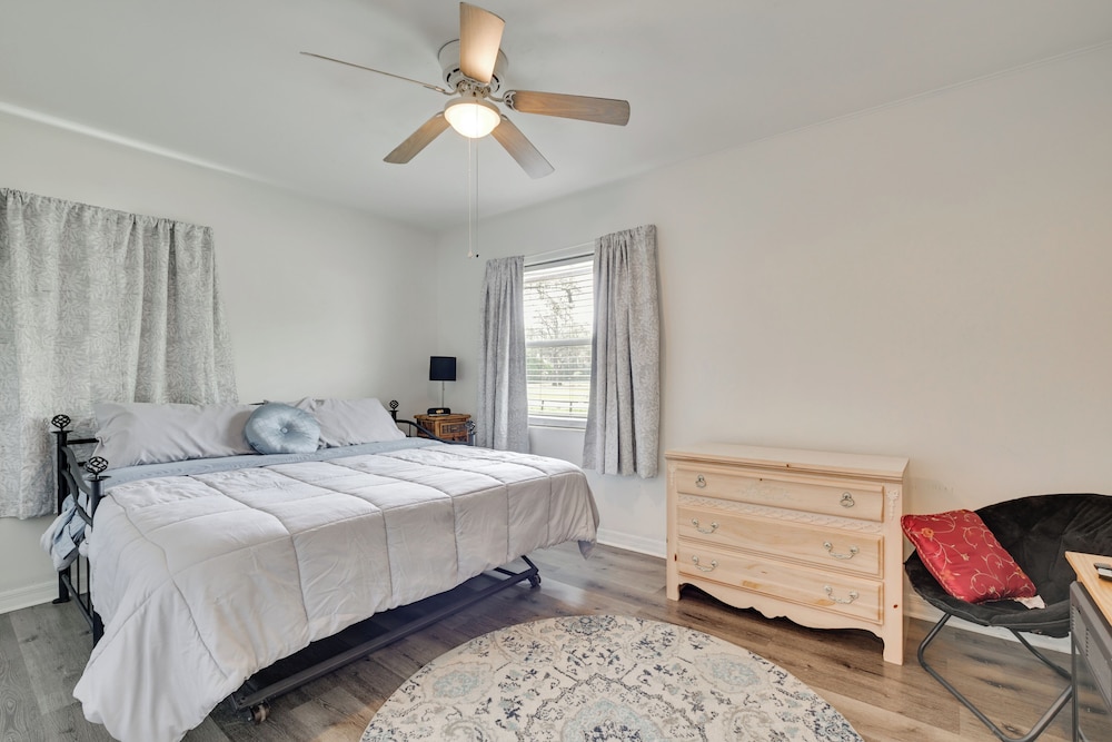 Boat, Hike, & Golf: Inviting Inverness Getaway!