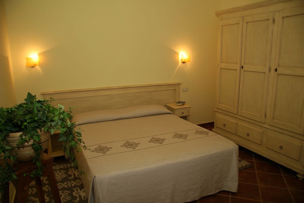 Borgo degli Ulivi Residence